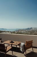 Apikia Santorini - Adults Only