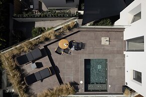 Apikia Santorini - Adults Only