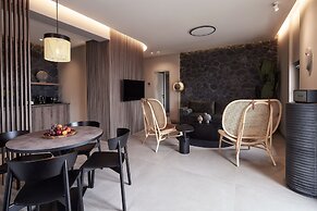 Apikia Santorini - Adults Only