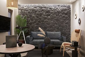 Apikia Santorini - Adults Only