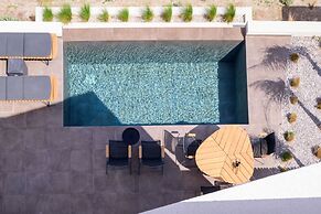 Apikia Santorini - Adults Only