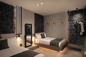 Apikia Santorini - Adults Only