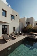 Apikia Santorini - Adults Only