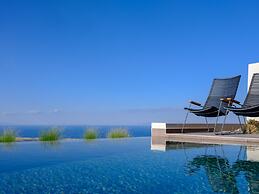 Apikia Santorini - Adults Only