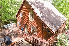 Iron Mountain Lodge 3 Bedroom Cabin by RedAwning