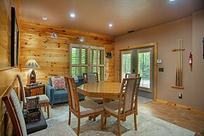 Iron Mountain Lodge 3 Bedroom Cabin by RedAwning