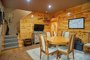 Iron Mountain Lodge 3 Bedroom Cabin by RedAwning
