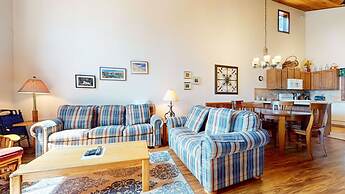 Meadow Ridge 28 Spacious and Secluded, Private Washer Dryer, Close to 