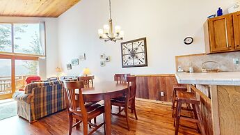 Meadow Ridge 28 Spacious and Secluded, Private Washer Dryer, Close to 