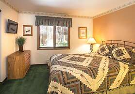 Winterset Condo - Near Shuttle & Year-round Fun!