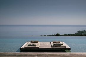 Palatial Wooden Villa, 4br, Lovina