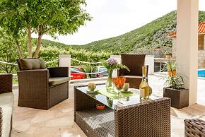 Stone House Kuna