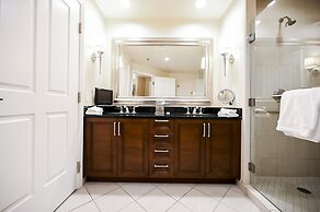 StripViewSuites Two Bedroom at Signature