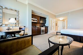 StripViewSuites Two Bedroom at Signature