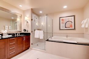 StripViewSuites Two Bedroom at Signature