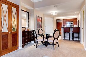 StripViewSuites Two Bedroom at Signature