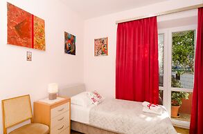 Apartman Red Orange