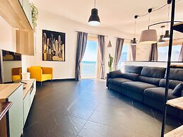 Sea View Apartment with balcony