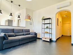 Sea View Apartment with balcony