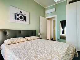 Sea View Apartment with balcony