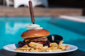 Georgia's Garden by Omilos Hotels