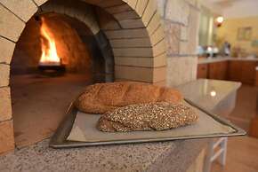 Georgia's Garden by Omilos Hotels