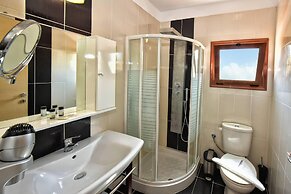 Georgia's Garden by Omilos Hotels