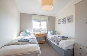 Luxury Family Beechwood Lodge With hot tub