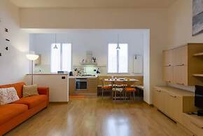 JOIVY Elegant Flat near Seaside