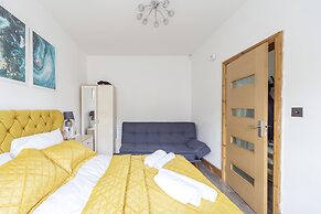 Charming 5-bed House in Birmingham