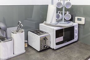 Charming 5-bed House in Birmingham