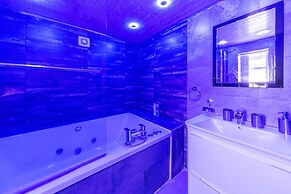 Charming 5-bed House in Birmingham