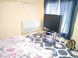Remarkable 4-bed With air Conditioning in Brikama