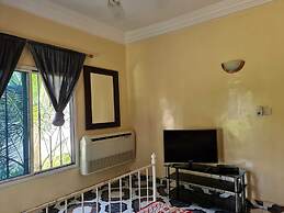 Remarkable 4-bed With air Conditioning in Brikama