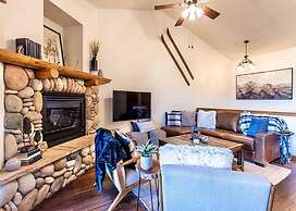 Lookout Ridge Townhomes #113 by Summit County Mountain Retreats