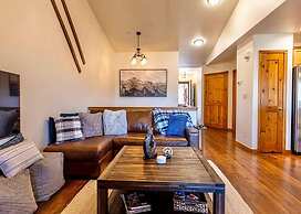 Lookout Ridge Townhomes #113 by Summit County Mountain Retreats