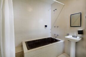 Capital O Plaza Galindo