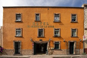 Hotel El Meson De La Luna