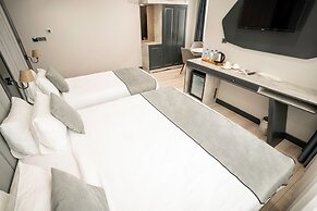 Istanbul Airport Express Plus Hotel