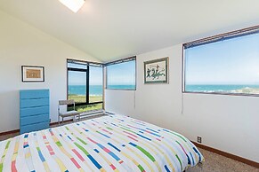 Haltwhistle West w/ Ocean Views!