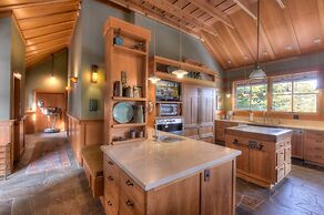 Luxury Northstar Palace w/ Hot Tub & Games