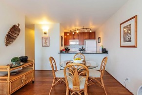 Banyan Tree Condo W/ Pool & Ocean Front!