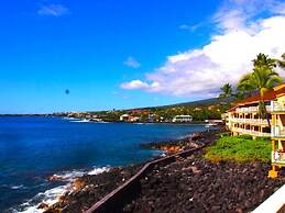 Sea Village #4210 Ocean Front Lanai!
