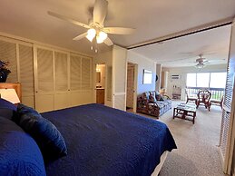 Kona Mansions Ocean Views & Amenities!