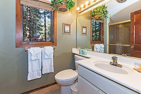 Winterset #33 - Near Golf, Shops & Eats!