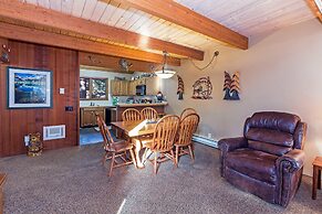 Winterset #33 - Near Golf, Shops & Eats!