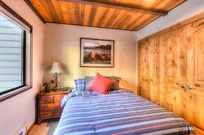 Brockway Springs Lodge Steps to Lake Access!