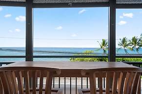 Kona Alii Oceanview Pool Shops & Restaurants