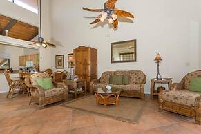 Surf & Racquet Club #6-303