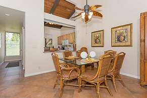 Surf & Racquet Club #6-303